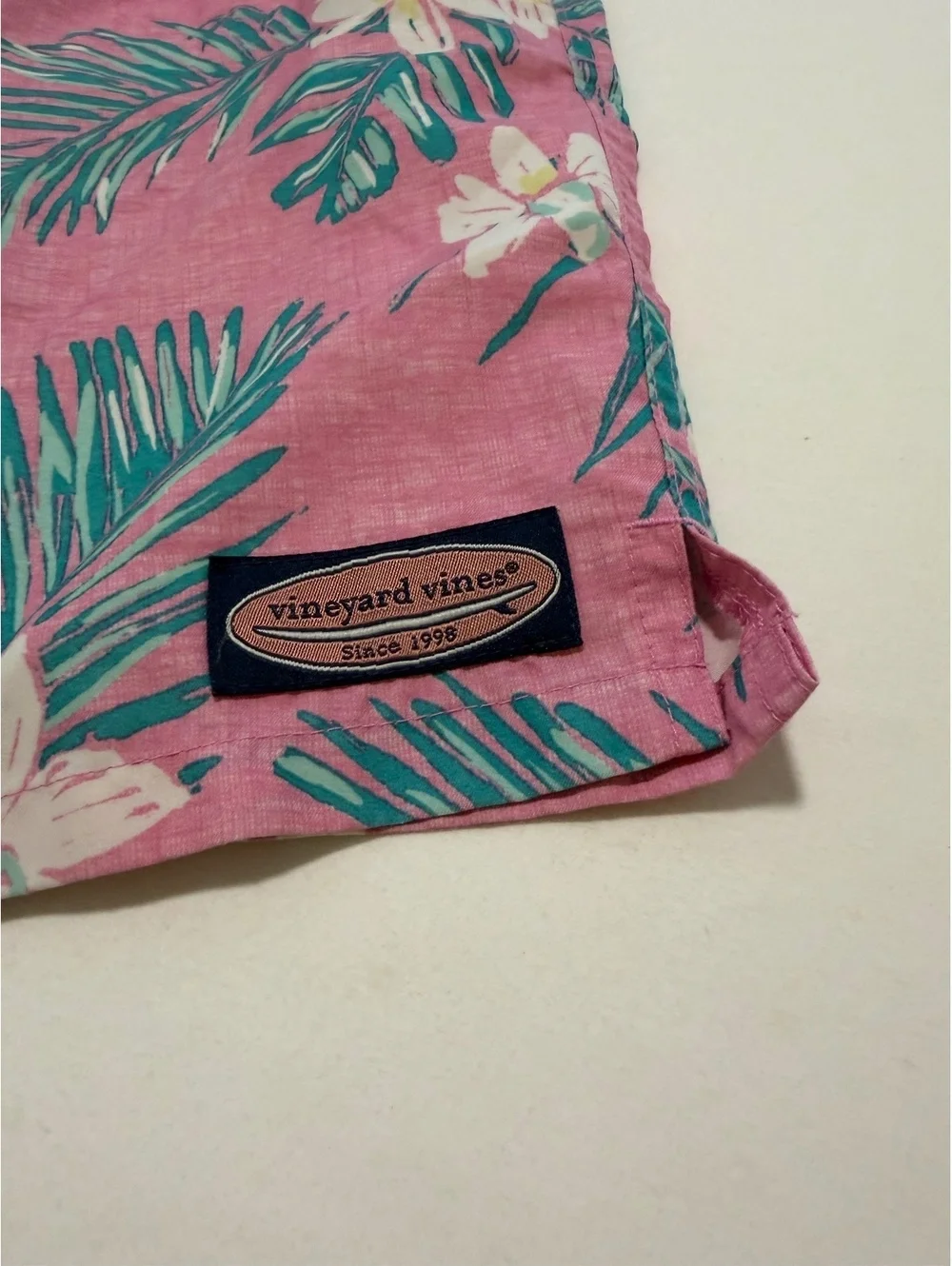 Vineyard Vines Boys XL Pink Floral Palm Print Swim Trunks